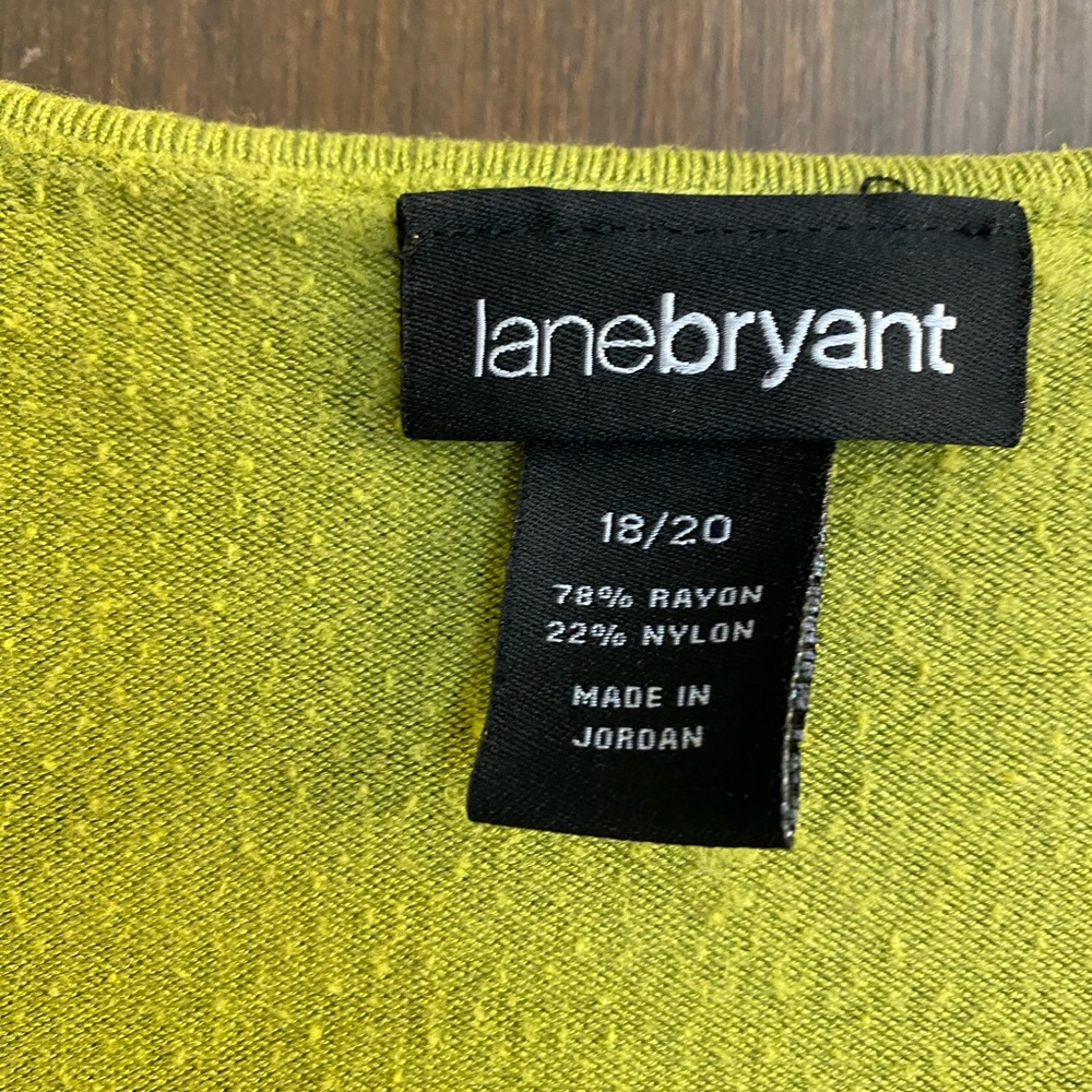 Lane Bryant Pea Green Pullover V neck sweater sz 18/20